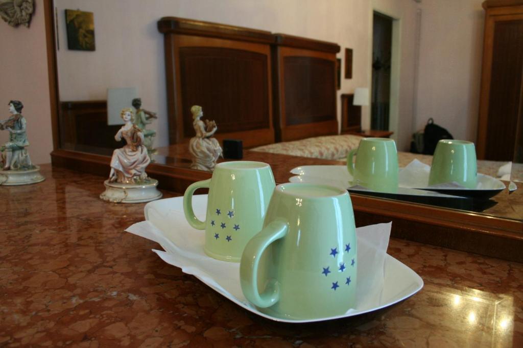 Corte Posta B&B - Parcheggio E Bagno In Camera Mantova Phòng bức ảnh